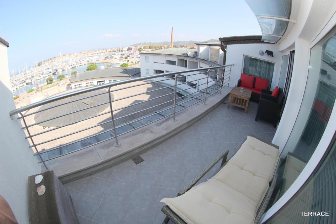 Luxury Marina View Apartment อิซอลา ภายนอก รูปภาพ