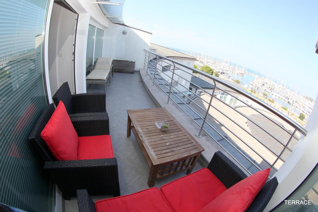 Luxury Marina View Apartment อิซอลา ภายนอก รูปภาพ